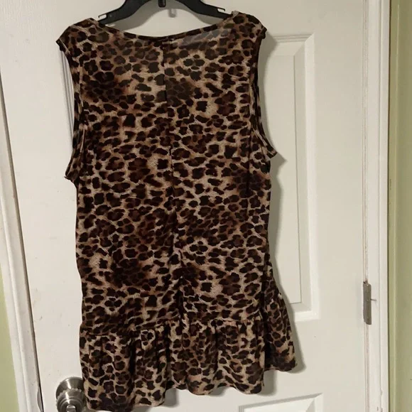 Free kisses women’s leopard print sheer ruffled tank top size 2X - Picture 7 of 9